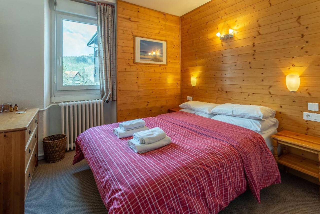 Hotel Les Aravis Saint-Jean-de-Sixt Exterior photo